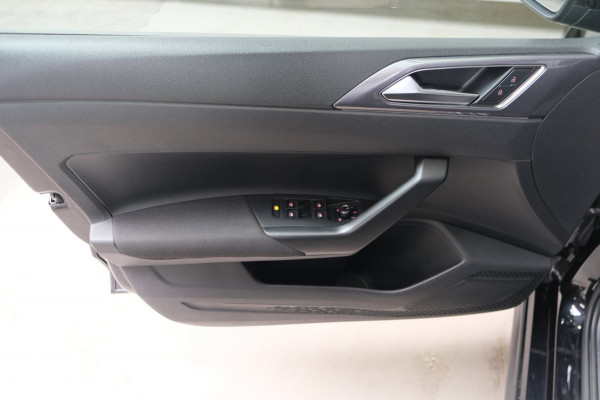 Volkswagen Polo 1.0 TSI Highline Business R-Line Automaat - N.A.P. Airco, Cruise, PDC, Carplay, Navi.