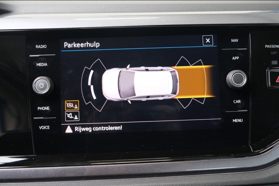 Volkswagen Polo 1.0 TSI Highline Business R-Line Automaat - N.A.P. Airco, Cruise, PDC, Carplay, Navi.