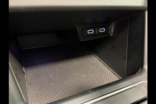 Volkswagen Taigo 1.5 TSI 3X R-Line Business AUT. PANO PDC ACC VITRUAL NAVI APPLE CARPLAY STOELVERWARMING SPIEGELVERWARMING