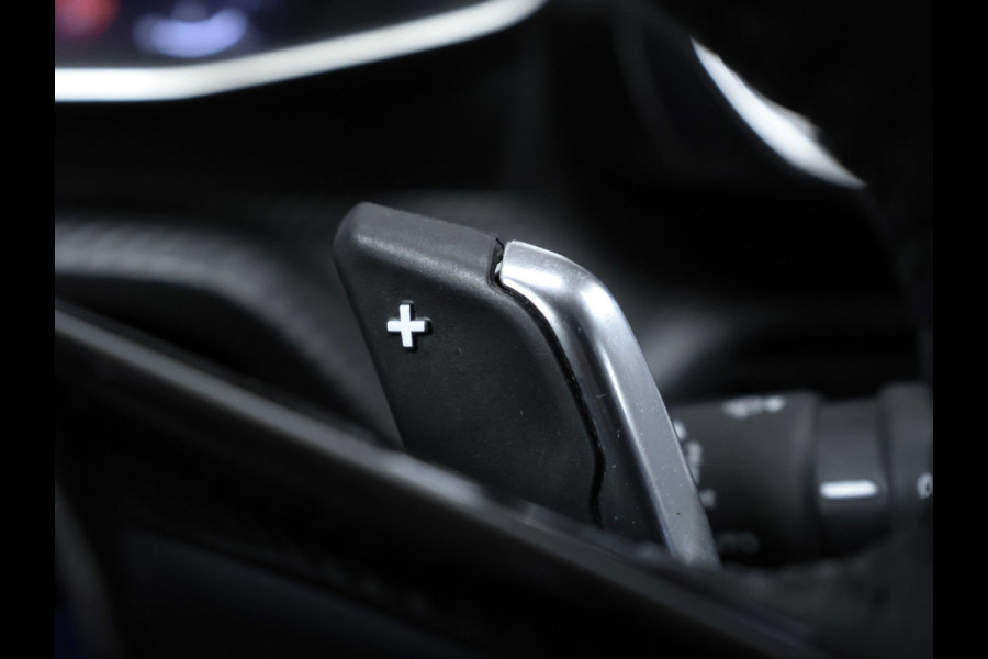 Peugeot 2008 1.2 PureTech Allure Pack Sport (APPLE CARPLAY,NAVI,CAMERA,360 VIEW,DIGITAL COCKPIT,LED,GETINT,SPORTSTOELEN,LM VELGEN)