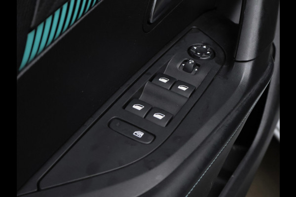 Peugeot 2008 1.2 PureTech Allure Pack Sport (APPLE CARPLAY,NAVI,CAMERA,360 VIEW,DIGITAL COCKPIT,LED,GETINT,SPORTSTOELEN,LM VELGEN)
