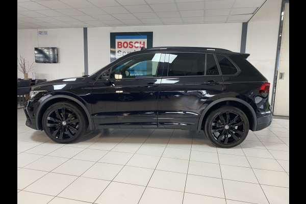 Volkswagen Tiguan 1.4 TSI eHybrid R-Line Business+Black style Panoramadak / Trekhaak /Carplay/ Leer