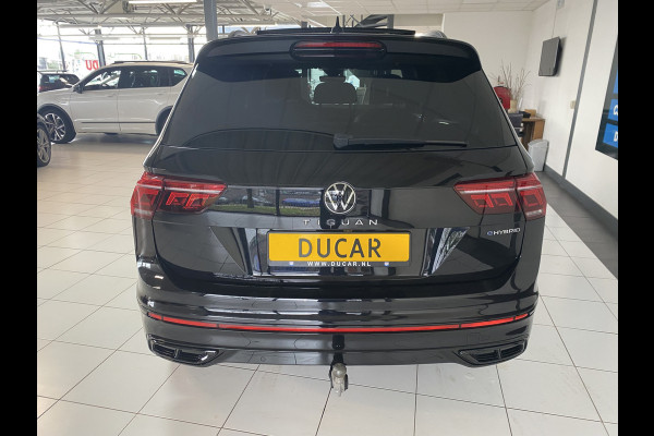 Volkswagen Tiguan 1.4 TSI eHybrid R-Line Business+Black style Panoramadak / Trekhaak /Carplay/ Leer