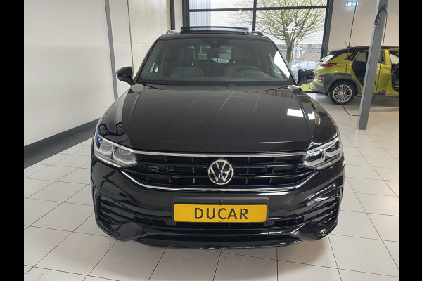 Volkswagen Tiguan 1.4 TSI eHybrid R-Line Business+Black style Panoramadak / Trekhaak /Carplay/ Leer