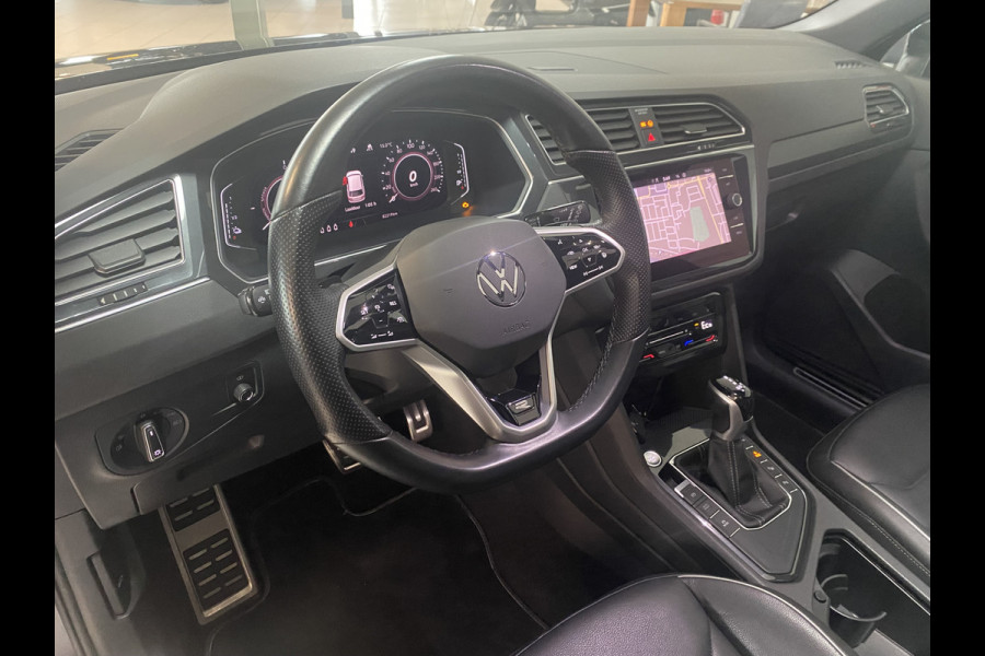 Volkswagen Tiguan 1.4 TSI eHybrid R-Line Business+Black style Panoramadak / Trekhaak /Carplay/ Leer