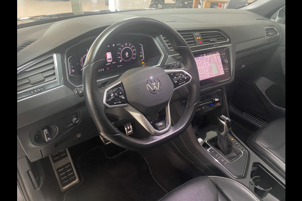 Volkswagen Tiguan 1.4 TSI eHybrid R-Line Business+Black style Panoramadak / Trekhaak /Carplay/ Leer