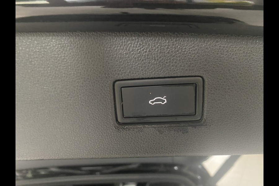Volkswagen Tiguan 1.4 TSI eHybrid R-Line Business+Black style Panoramadak / Trekhaak /Carplay/ Leer