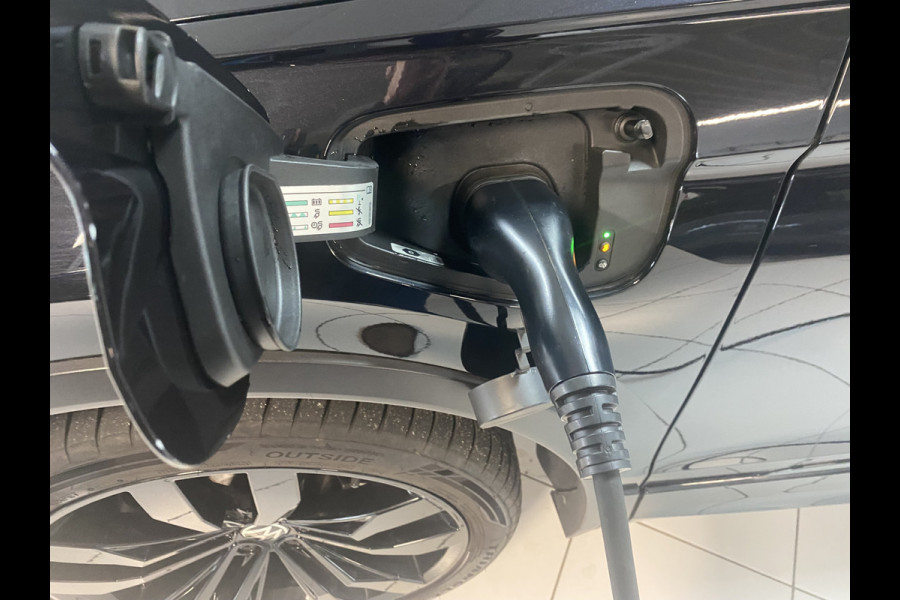 Volkswagen Tiguan 1.4 TSI eHybrid R-Line Business+Black style Panoramadak / Trekhaak /Carplay/ Leer
