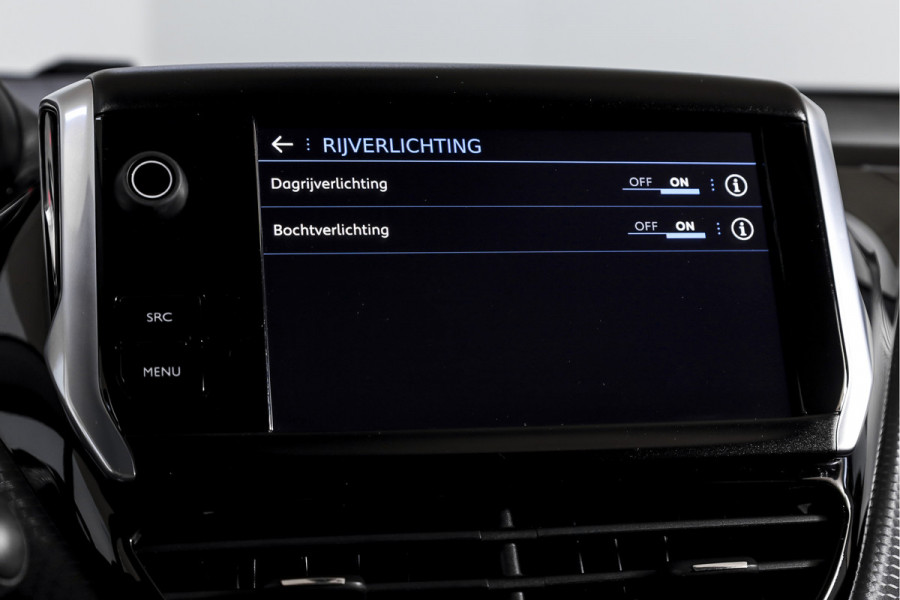 Peugeot 2008 1.2 PureTech GT-line 131 PK | Pano | Cruise | Stoelverw. | PDC | Camera | NAV + App. Conect | ECC | LM 17" |