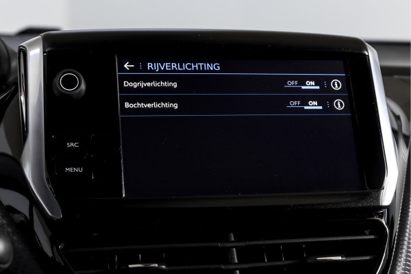 Peugeot 2008 1.2 PureTech GT-line 131 PK | Pano | Cruise | Stoelverw. | PDC | Camera | NAV + App. Conect | ECC | LM 17" |