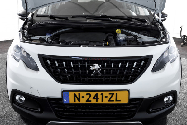 Peugeot 2008 1.2 PureTech GT-line 131 PK | Pano | Cruise | Stoelverw. | PDC | Camera | NAV + App. Conect | ECC | LM 17" |