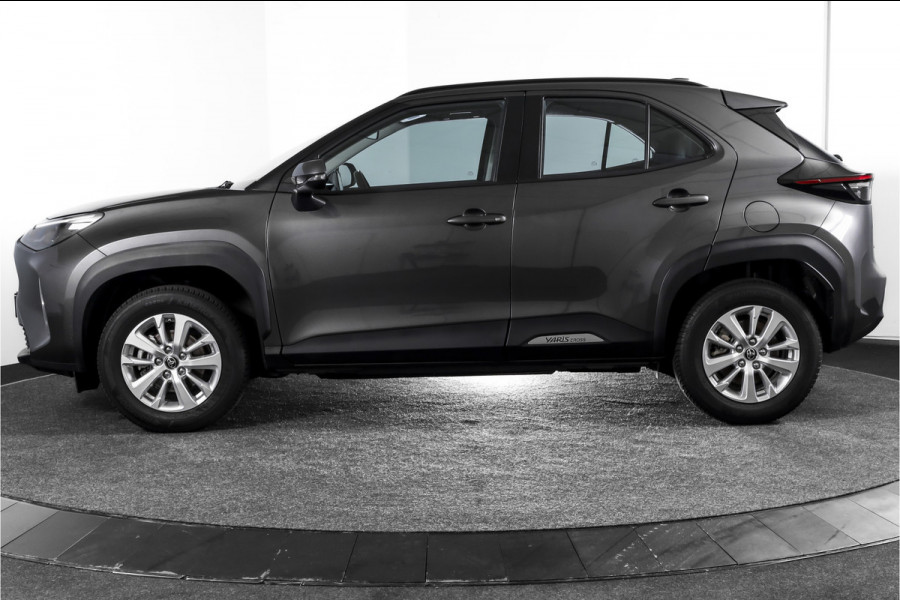 Toyota Yaris Cross 1.5 Hybrid 116 PK Active Orig. NL | Afn. Trekhaak | Adapt. Cruise | Camera | App. Connect | ECC | DAB | LM 16" |
