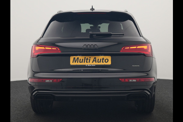Audi Q5 50 TFSI e S edition PHEV 300pk Dealer O.H. | Trekhaak Af Fabriek | Camera | Lederen Sportstoelen Verwarmd | Sfeerverlichting | Keyless | Blis | Navigatie | DAB | 20"L.M | Virtual | Plug In Hybrid |