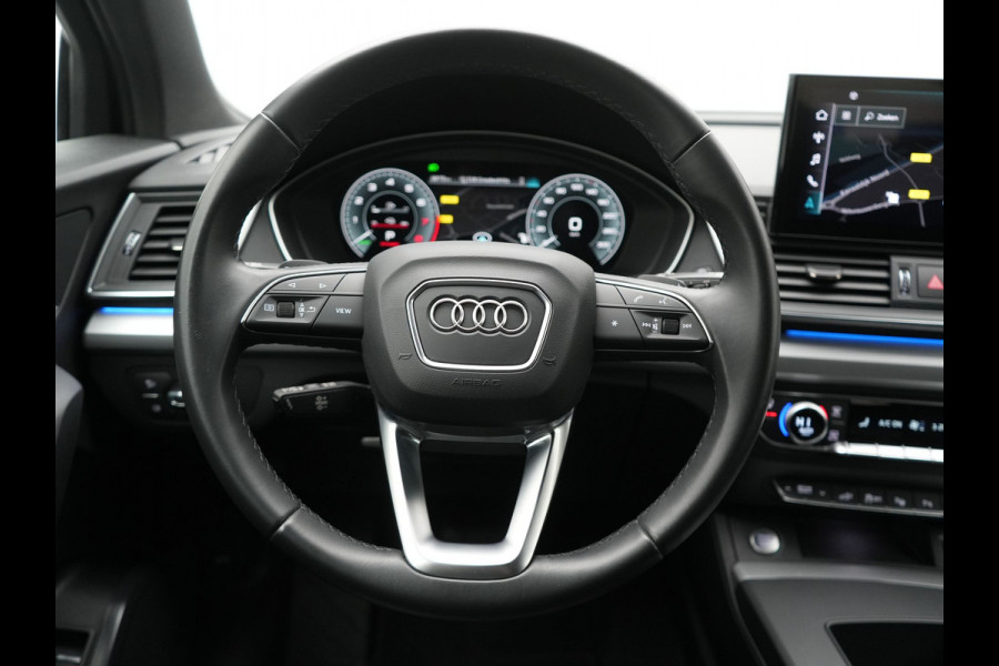 Audi Q5 50 TFSI e S edition PHEV 300pk Dealer O.H. | Trekhaak Af Fabriek | Camera | Lederen Sportstoelen Verwarmd | Sfeerverlichting | Keyless | Blis | Navigatie | DAB | 20"L.M | Virtual | Plug In Hybrid |