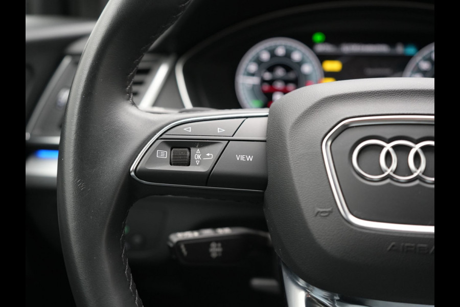 Audi Q5 50 TFSI e S edition PHEV 300pk Dealer O.H. | Trekhaak Af Fabriek | Camera | Lederen Sportstoelen Verwarmd | Sfeerverlichting | Keyless | Blis | Navigatie | DAB | 20"L.M | Virtual | Plug In Hybrid |