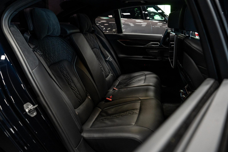 BMW 7 Serie 740d xDrive High Executive *M-Sport / Actieve-Besturing / Stoelventilatie / Entertainment-Achter / Alcantara-Hemel / Harman Kardon / Panorama*