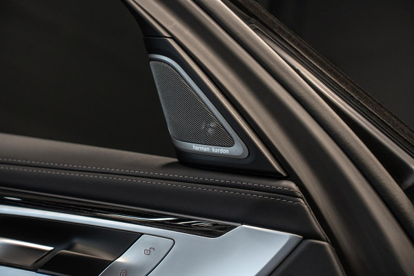 BMW 7 Serie 740d xDrive High Executive *M-Sport / Actieve-Besturing / Stoelventilatie / Entertainment-Achter / Alcantara-Hemel / Harman Kardon / Panorama*