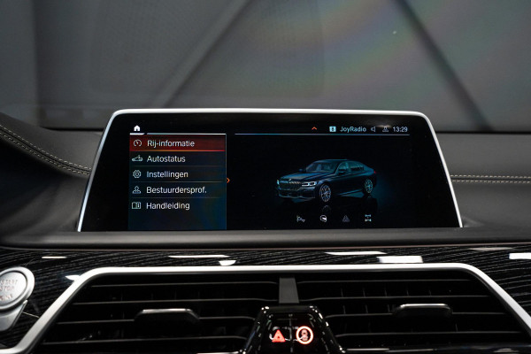 BMW 7 Serie 740d xDrive High Executive *M-Sport / Actieve-Besturing / Stoelventilatie / Entertainment-Achter / Alcantara-Hemel / Harman Kardon / Panorama*