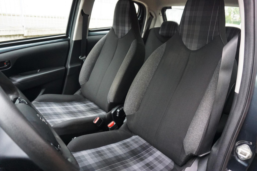 Peugeot 108 1.0 e-VTi Pack Premium/Apple Carplay/Camera.