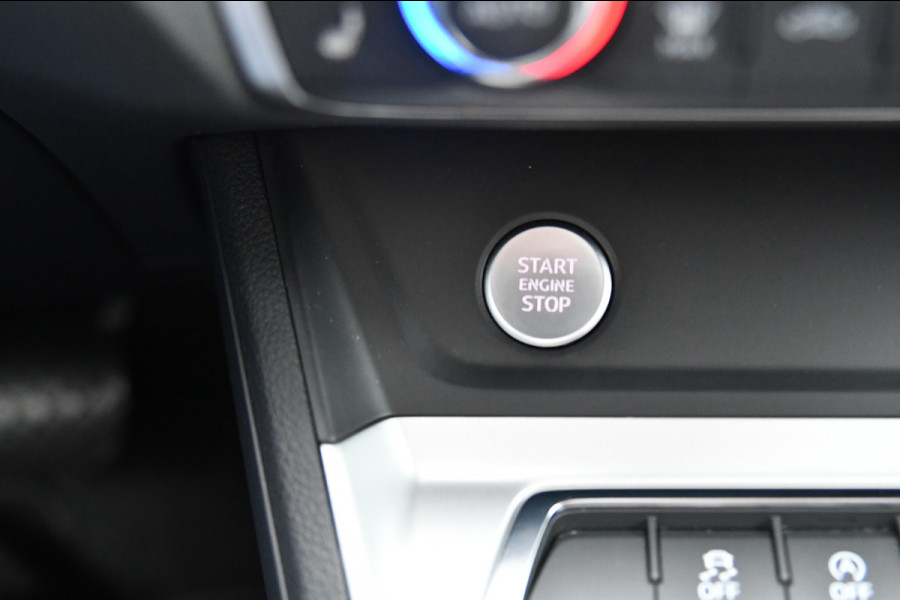 Audi Q3 35 TFSI Pro Line, Matrix, Leder, Camera, Keyless Entry&Go, Ambient, Elek. Achterklep, 20"!