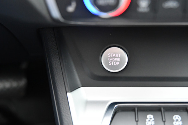 Audi Q3 35 TFSI Pro Line, Matrix, Leder, Camera, Keyless Entry&Go, Ambient, Elek. Achterklep, 20"!