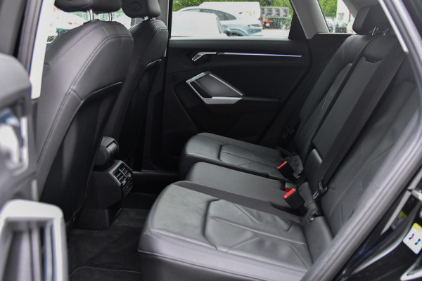 Audi Q3 35 TFSI Pro Line, Matrix, Leder, Camera, Keyless Entry&Go, Ambient, Elek. Achterklep, 20"!