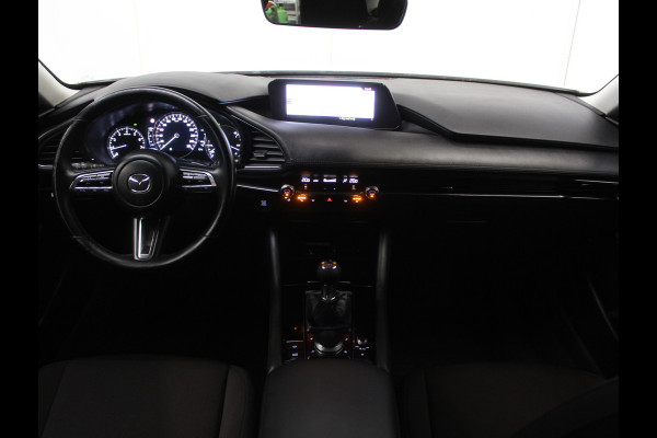 Mazda 3 2.0 e-SkyActiv-G M Hybrid 122 Comfort CAMERA | CARPLAY | ADAPCRUISE | LMV18 | HEAD-UP | LED | DAB | CLIMATE | NAVI | STOEL/STUUR