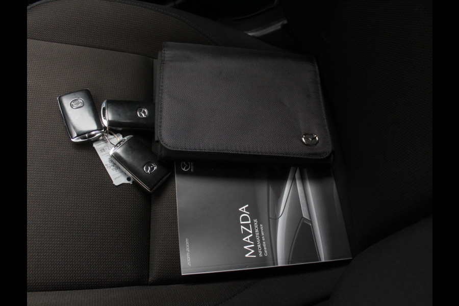 Mazda 3 2.0 e-SkyActiv-G M Hybrid 122 Comfort CAMERA | CARPLAY | ADAPCRUISE | LMV18 | HEAD-UP | LED | DAB | CLIMATE | NAVI | STOEL/STUUR