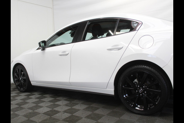Mazda 3 2.0 e-SkyActiv-G M Hybrid 122 Comfort CAMERA | CARPLAY | ADAPCRUISE | LMV18 | HEAD-UP | LED | DAB | CLIMATE | NAVI | STOEL/STUUR