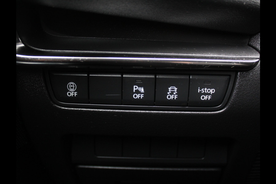 Mazda 3 2.0 e-SkyActiv-G M Hybrid 122 Comfort CAMERA | CARPLAY | ADAPCRUISE | LMV18 | HEAD-UP | LED | DAB | CLIMATE | NAVI | STOEL/STUUR