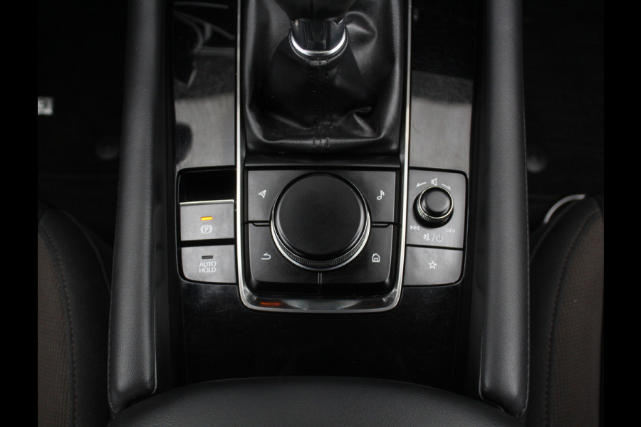 Mazda 3 2.0 e-SkyActiv-G M Hybrid 122 Comfort CAMERA | CARPLAY | ADAPCRUISE | LMV18 | HEAD-UP | LED | DAB | CLIMATE | NAVI | STOEL/STUUR
