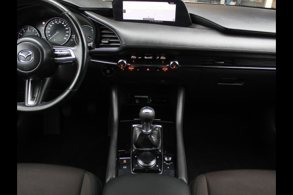 Mazda 3 2.0 e-SkyActiv-G M Hybrid 122 Comfort CAMERA | CARPLAY | ADAPCRUISE | LMV18 | HEAD-UP | LED | DAB | CLIMATE | NAVI | STOEL/STUUR