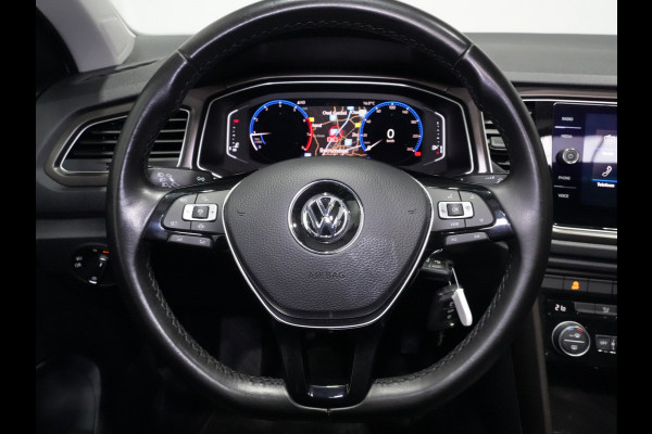 Volkswagen T-Roc 1.0 TSI Style | Trekhaak | Panorama | Full-LED | Navi