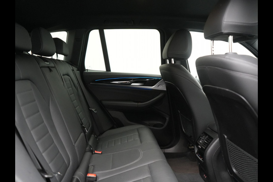 BMW X3 xDrive30e Luxury Line PHEV 293pk Dealer O.H. | Head Up | 360 Camera | Lederen Sportstoelen Ventilatie & Memory | Sfeerverlichting | Keyless | Blis | Stoelen &Stuur Verwarmd | Hifi Audio | Apple Carplay | Navigatie | DAB | Plug In Hybrid |