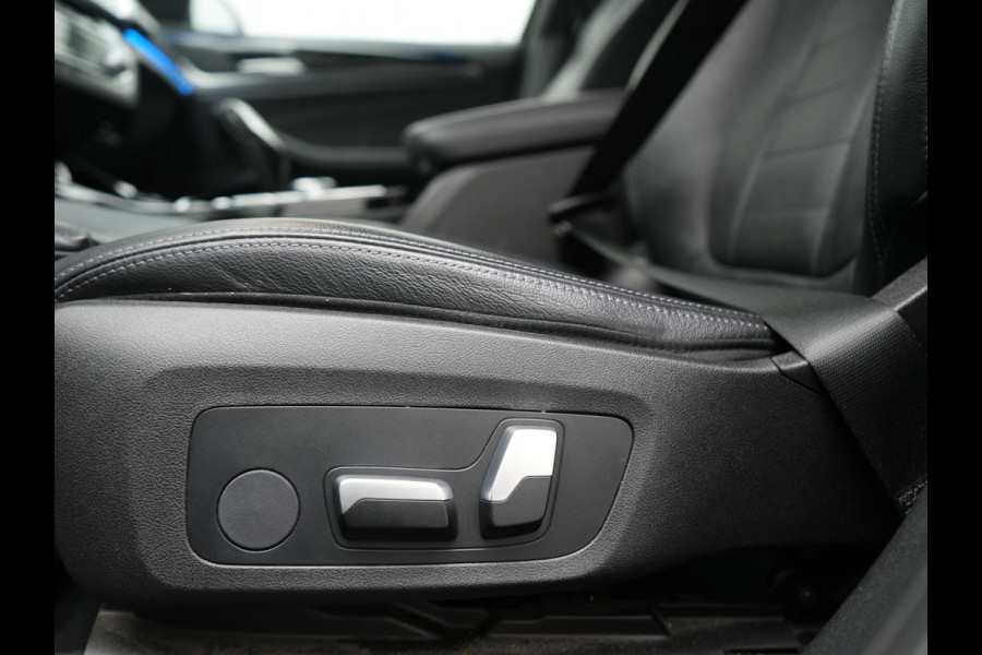 BMW X3 xDrive30e Luxury Line PHEV 293pk Dealer O.H. | Head Up | 360 Camera | Lederen Sportstoelen Ventilatie & Memory | Sfeerverlichting | Keyless | Blis | Stoelen &Stuur Verwarmd | Hifi Audio | Apple Carplay | Navigatie | DAB | Plug In Hybrid |