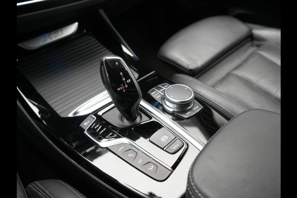 BMW X3 xDrive30e Luxury Line PHEV 293pk Dealer O.H. | Head Up | 360 Camera | Lederen Sportstoelen Ventilatie & Memory | Sfeerverlichting | Keyless | Blis | Stoelen &Stuur Verwarmd | Hifi Audio | Apple Carplay | Navigatie | DAB | Plug In Hybrid |