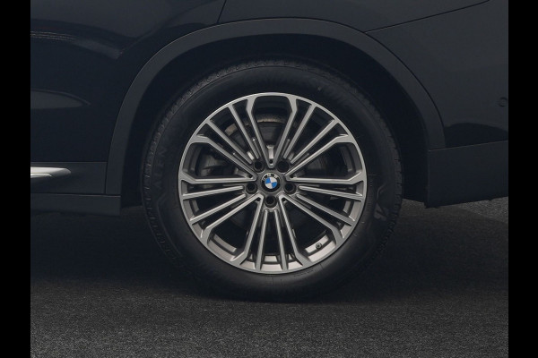 BMW X3 xDrive30e Luxury Line PHEV 293pk Dealer O.H. | Head Up | 360 Camera | Lederen Sportstoelen Ventilatie & Memory | Sfeerverlichting | Keyless | Blis | Stoelen &Stuur Verwarmd | Hifi Audio | Apple Carplay | Navigatie | DAB | Plug In Hybrid |