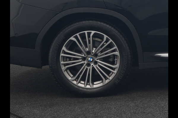 BMW X3 xDrive30e Luxury Line PHEV 293pk Dealer O.H. | Head Up | 360 Camera | Lederen Sportstoelen Ventilatie & Memory | Sfeerverlichting | Keyless | Blis | Stoelen &Stuur Verwarmd | Hifi Audio | Apple Carplay | Navigatie | DAB | Plug In Hybrid |