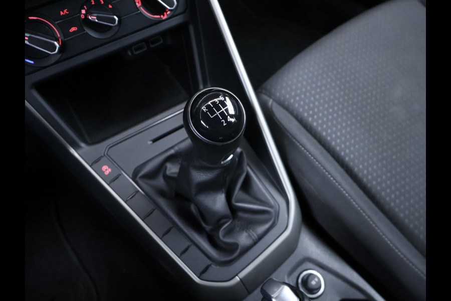 Volkswagen Polo 1.0 TSI Comfortline Sport (APPLE CARPLAY,NAVI,CLIMATE,ADAPTIVE CRUISE,BLACK EDITON,LED,SPORTSTOELEN,NETTE STAAT)