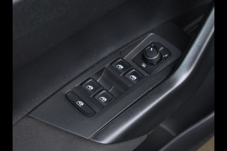 Volkswagen Polo 1.0 TSI Comfortline Sport (APPLE CARPLAY,NAVI,CLIMATE,ADAPTIVE CRUISE,BLACK EDITON,LED,SPORTSTOELEN,NETTE STAAT)