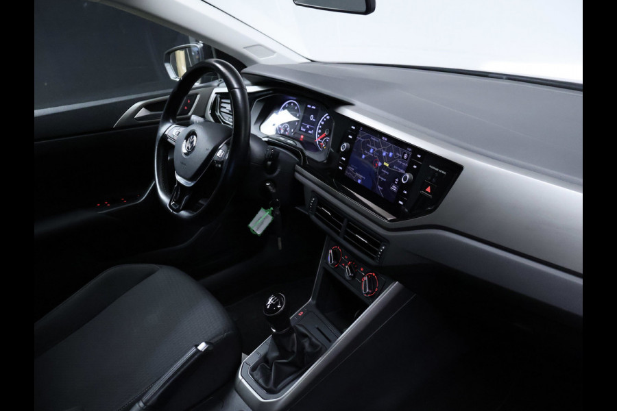 Volkswagen Polo 1.0 TSI Comfortline Sport (APPLE CARPLAY,NAVI,CLIMATE,ADAPTIVE CRUISE,BLACK EDITON,LED,SPORTSTOELEN,NETTE STAAT)