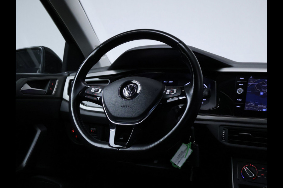 Volkswagen Polo 1.0 TSI Comfortline Sport (APPLE CARPLAY,NAVI,CLIMATE,ADAPTIVE CRUISE,BLACK EDITON,LED,SPORTSTOELEN,NETTE STAAT)