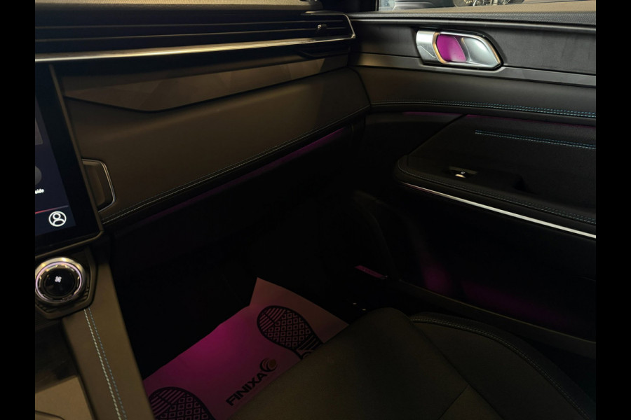Lynk & Co 01 1.5 Plug-In|360|Black Edition|PANO|CARPLAY