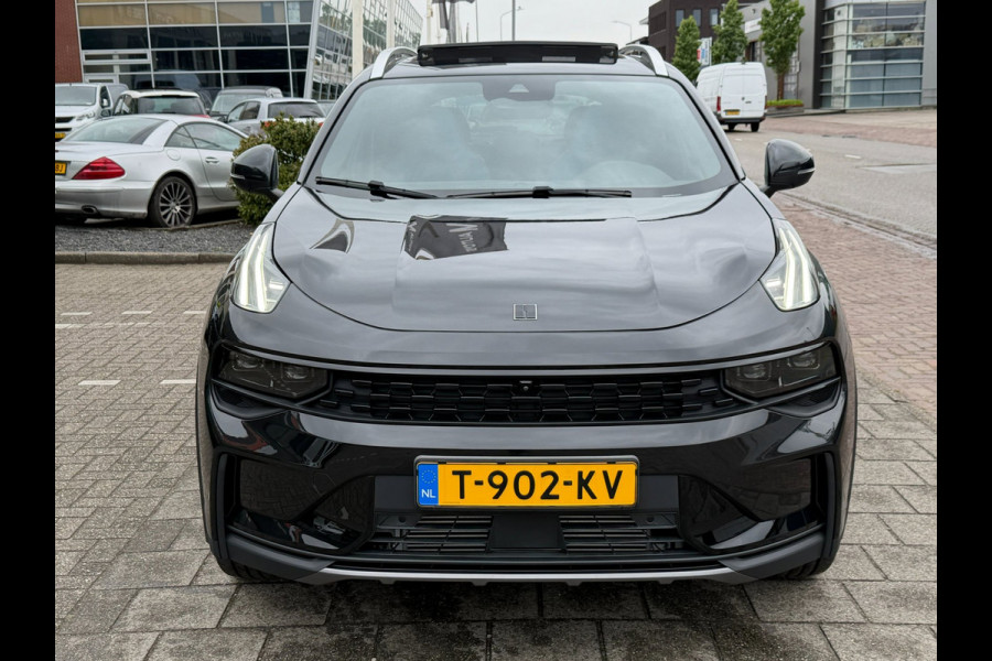 Lynk & Co 01 1.5 Plug-In|360|Black Edition|PANO|CARPLAY