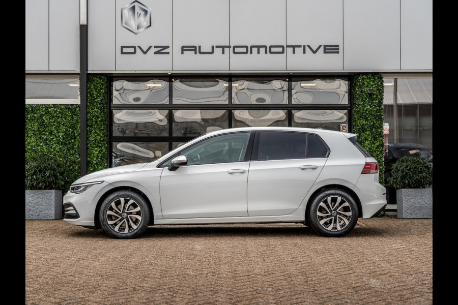 Volkswagen Golf 1.0 eTSI Life Business