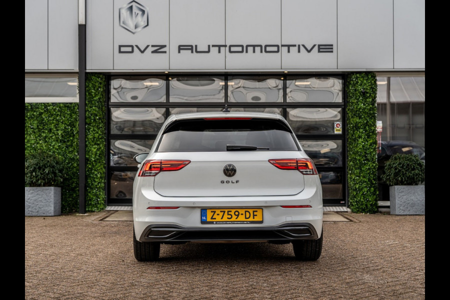 Volkswagen Golf 1.0 eTSI Life Business