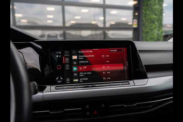 Volkswagen Golf 1.0 eTSI Life Business
