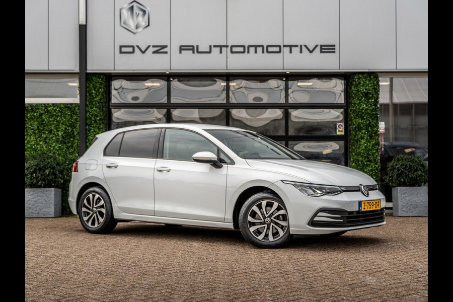 Volkswagen Golf 1.0 eTSI Life Business