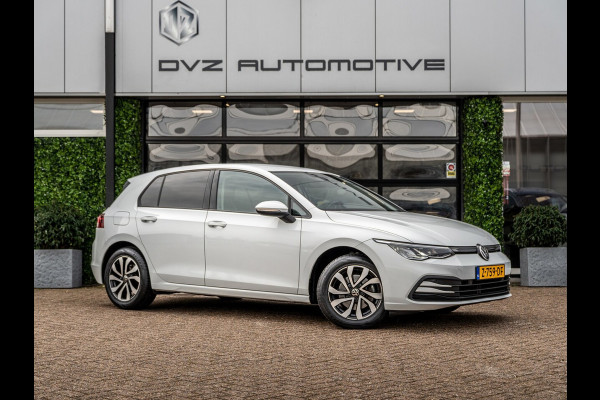 Volkswagen Golf 1.0 eTSI Life Business