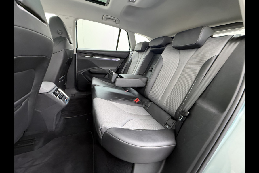 Škoda ENYAQ iV 80 SOH 90% Panoramadak 3-Zone Ecc Adap.Cruise Camera Navi Apple Carplay Android Auto Pdc Stoel+Stuurverwarming Lmv Led Privacy Glas Keyless advanced Dodehoek detectie File assistent Verkeersbord detectie 1e Eigenaar Dealeronderhouden Origineel Nederlandse Auto